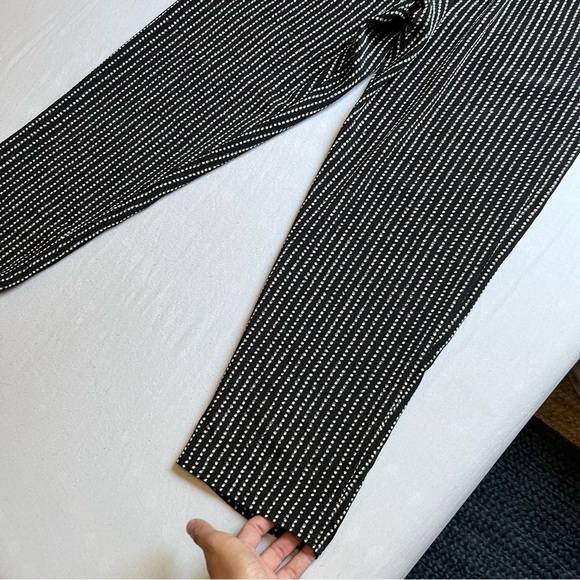 PEGGY HARTANTO black dot print elastic waist tapered leg cropped pants - Picture 2 of 7